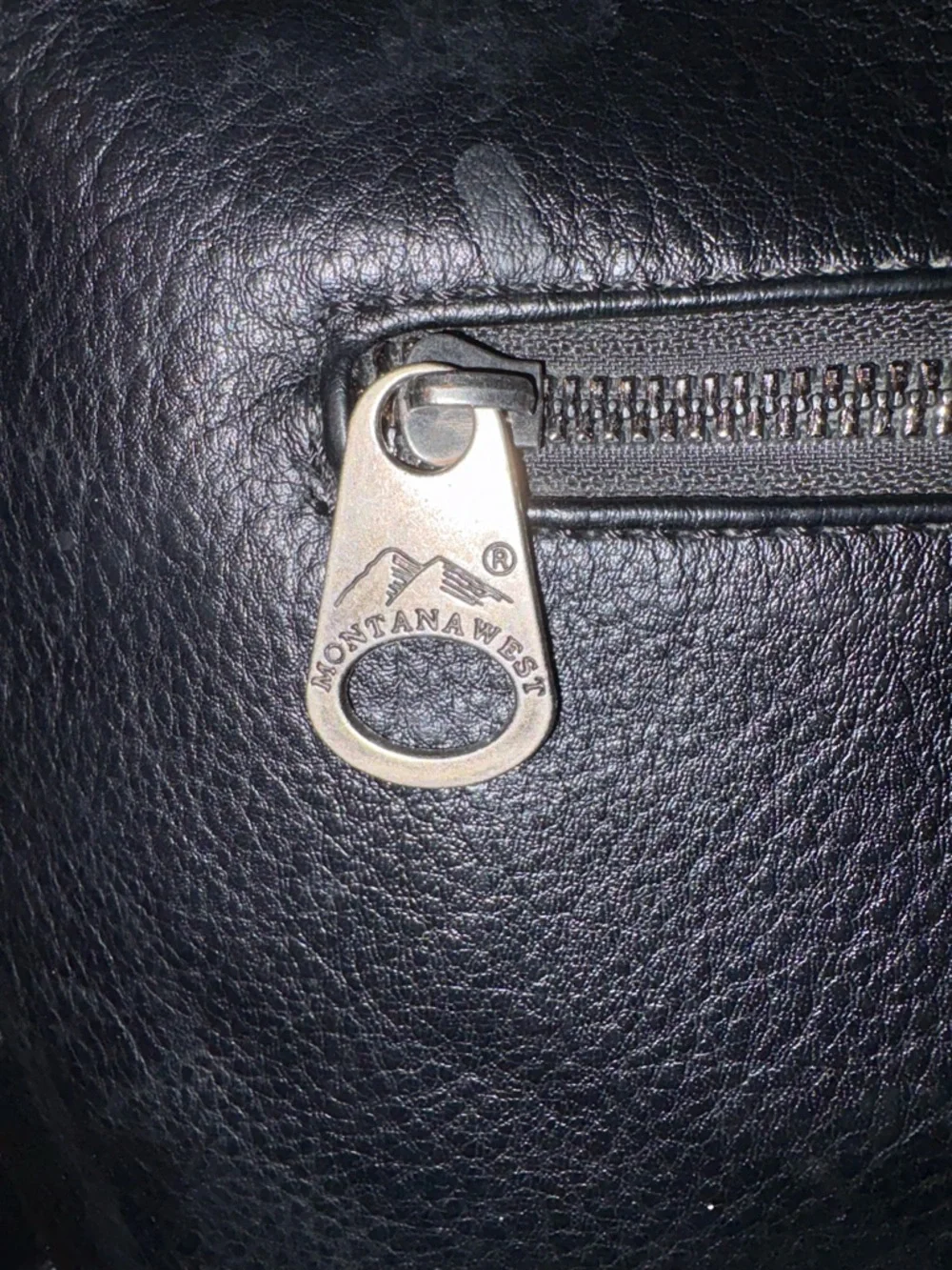 Montana West Black Studded Conceal Carry CCW Crossbody Western Purse - Picture 5 of 8